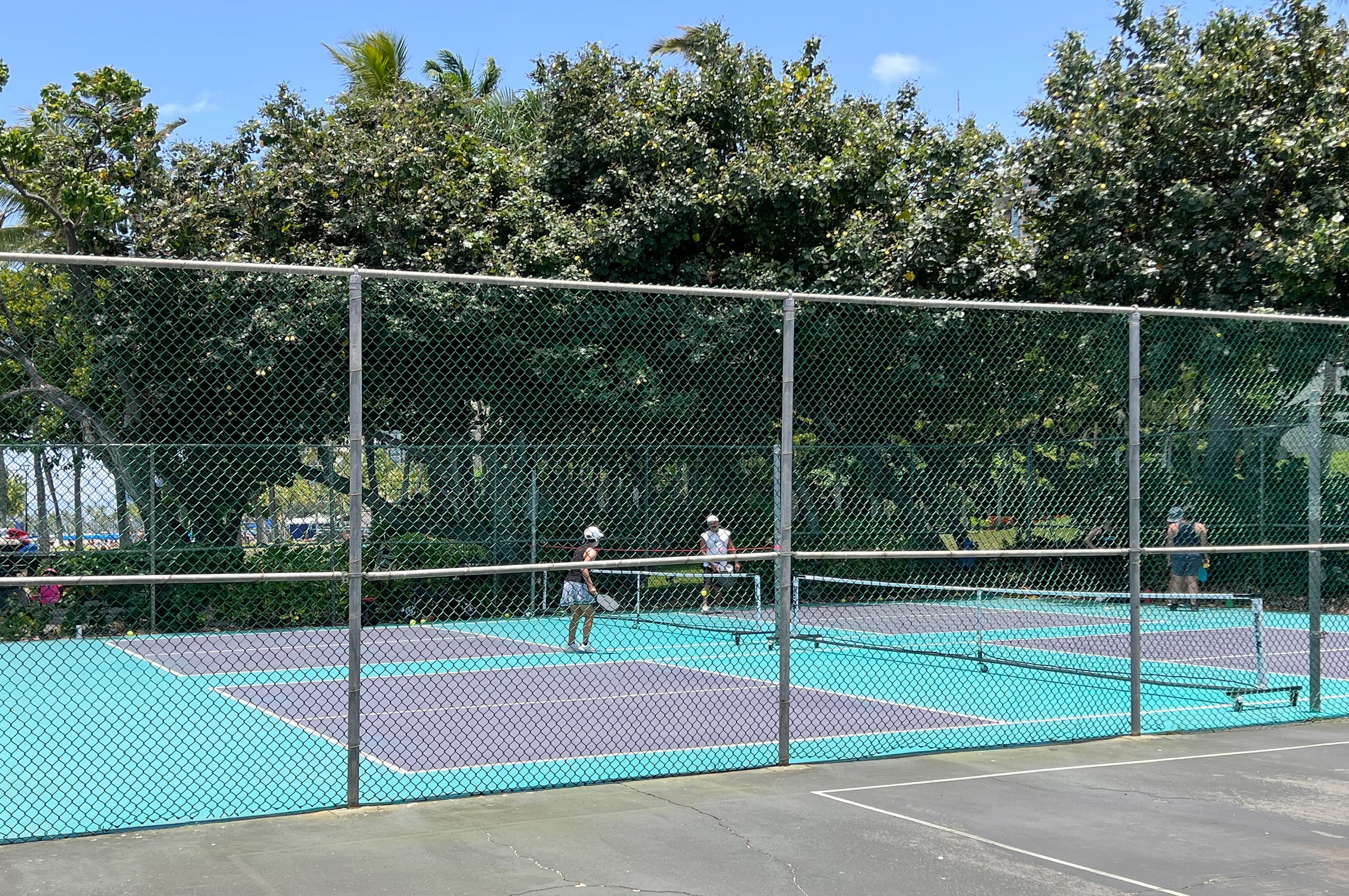 Condo in Honolulu · ★4.89 · Studio · 2 beds · 1 shared bath - Image 34