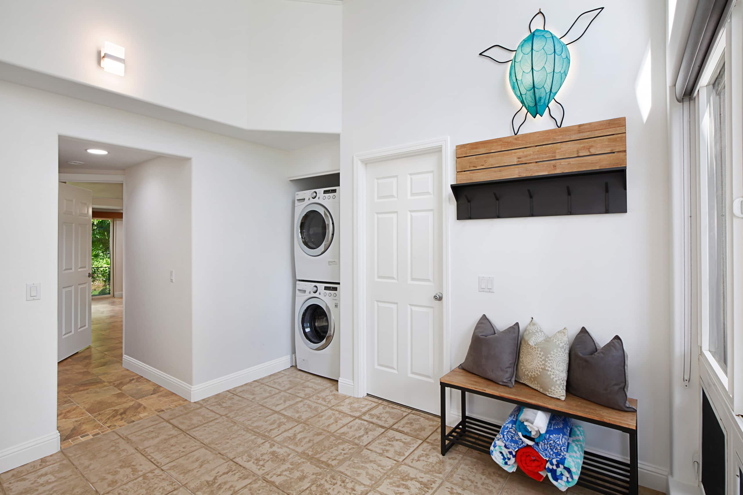 Home in Princeville · ★5.0 · 3 bedrooms · 4 beds · 3 baths - Image 13