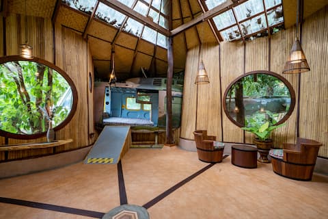 Helipad Luxury Helicopter Bungalow