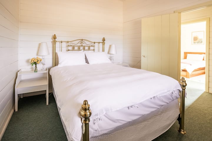 Main bedroom
