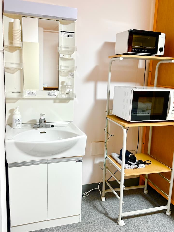 Sakura Hotel Jimbocho Annex - Apartments for Rent in Chiyoda City