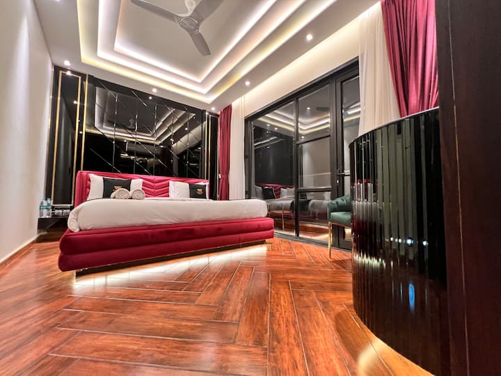 Sky Armani Villa 7bhk - Igatpuri
