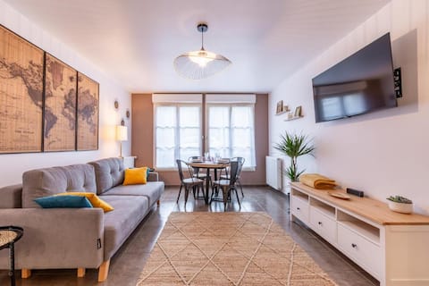 Quiet and cozy near Disney