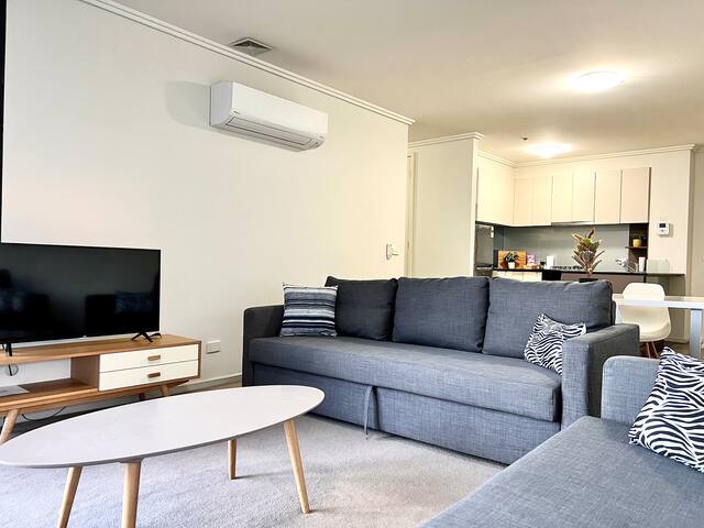 Southbank Sanctuary – 2 Units x 2 Bedrooms gallery image 2