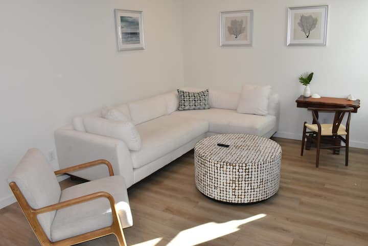 Walk 2 Beach - Huge 1 Bedroom - Kure Beach, NC