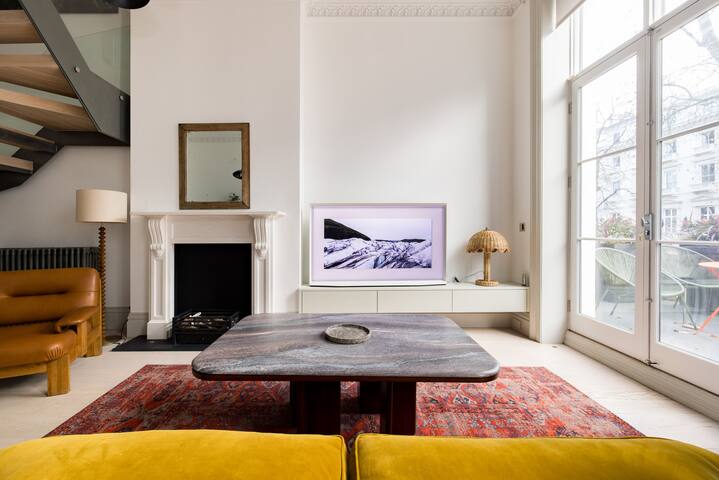 The Tree House 2 bedroom apartment by Hyde Park gallery image 4