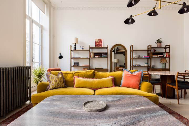 The Tree House 2 bedroom apartment by Hyde Park gallery image 5