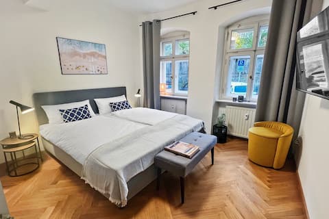 BeckHomes: Luxurious apartment in the old town