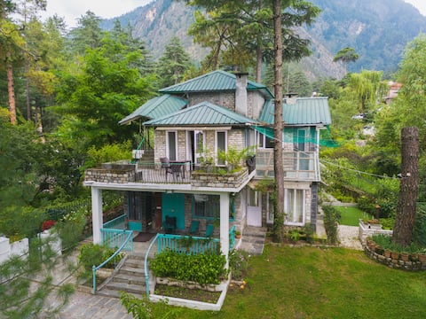 Villa by Offlimits