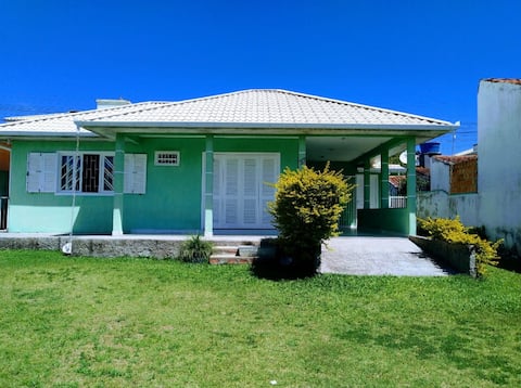 Successful Airbnb property: Beach house in Ingleses in Capivari
