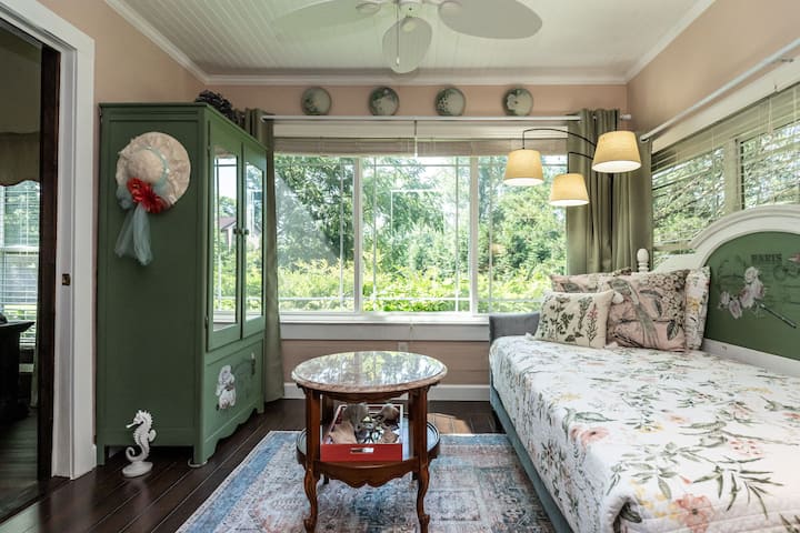 The Sun Room.  This is a bonus room for guests of the Chardonnay Room.  Since the bedroom and bathroom are small, we've included the Sun Room to this rental.  The day bed converts to a Twin Bed for 3rd guests if needed.