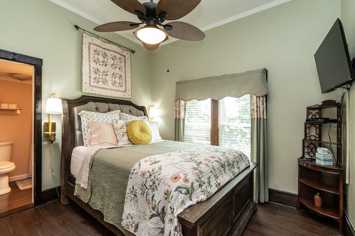 The Chardonnay Room.  Queen Size bed.