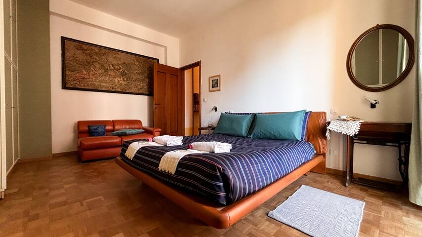 Giallo Lame casa d’artista gallery image 4