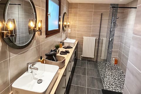 Spacious House Private Parking 3 Bedrooms