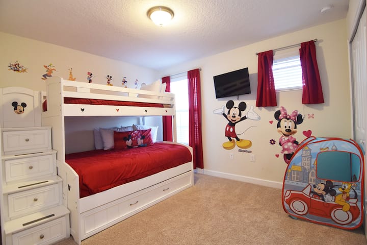 Mickey twin room