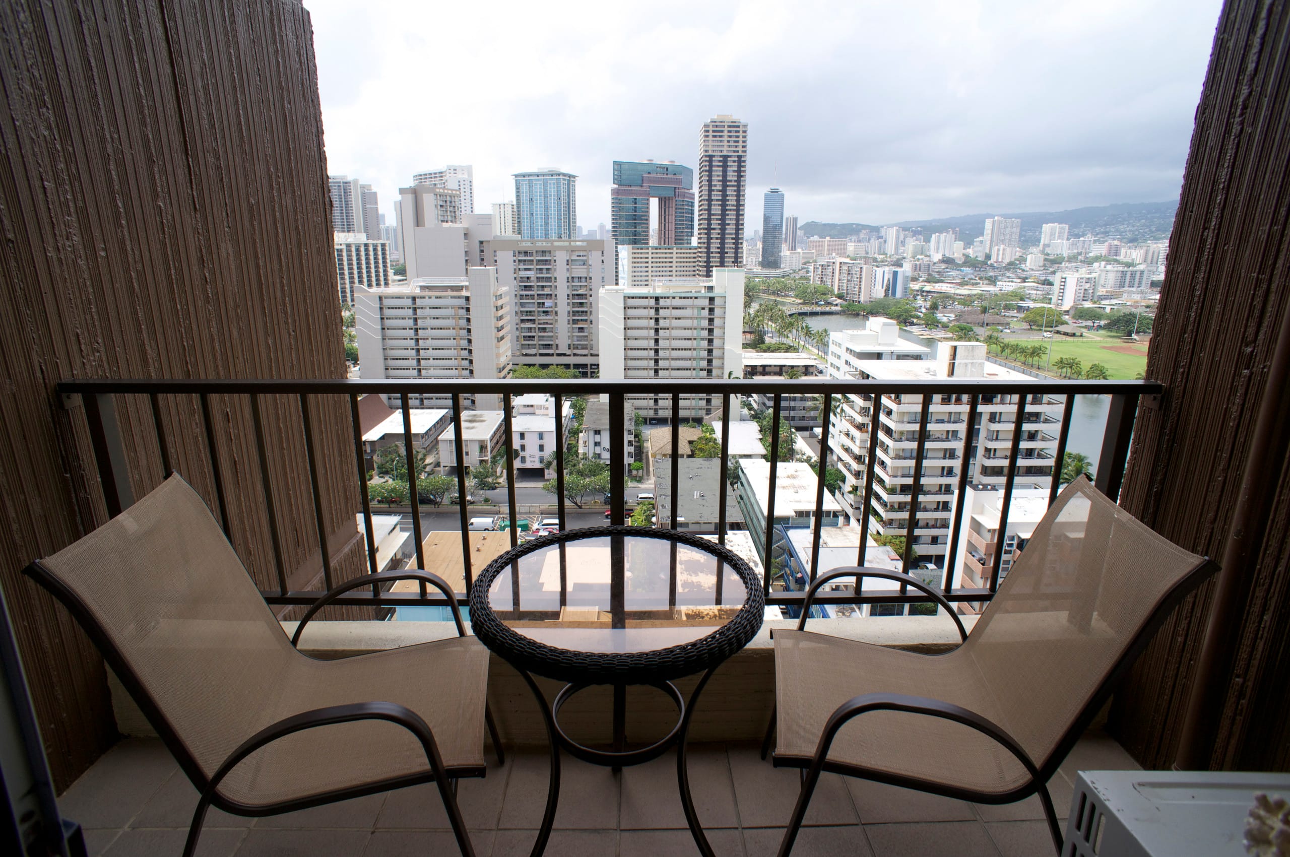 June ONLY $135/night -Premium Waikiki Studio Condo - Image 8