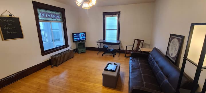 Lakehaus Grand | Urban Cottage - Edina, MN