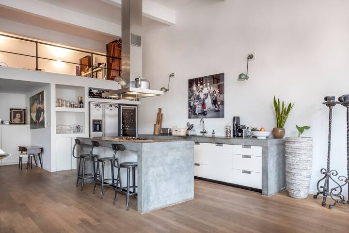 Big trendy family loft in city center Amsterdam gallery image 2