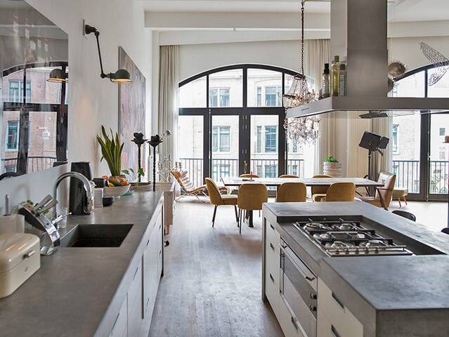 Big trendy family loft in city center Amsterdam gallery image 3