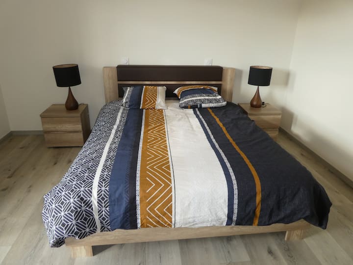 spálňa 4 s kúpeľňou a úložným priestorom