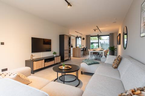 NEW The Grspaal 11p - 5 bedrooms - SAUNA - Charging station