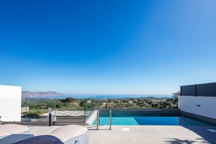 Chic 3BR Villa with Gorgeous Seaviews in Kournas gallery image 4