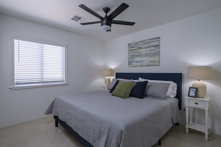 Izba 3 s manželskou posteľou King!