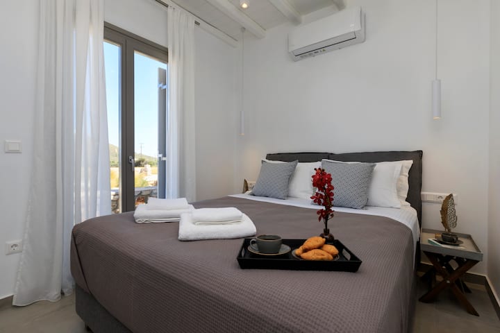 master bedroom villa 3