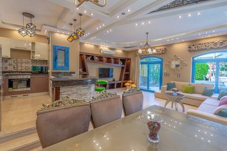 Villa with private pool