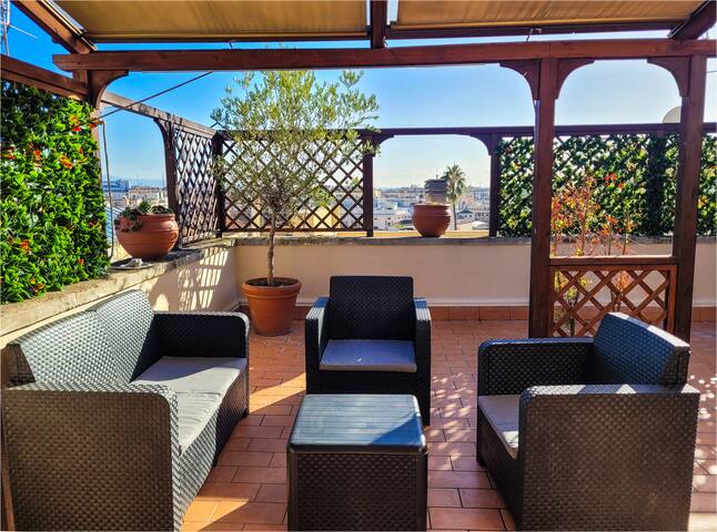 jenny’s panoramic apartment