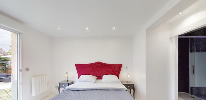 Kimia Suite Room Avec Jaccuzi - Cergy