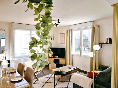 Hosted by Mamie Aline By Madame Conciergerie