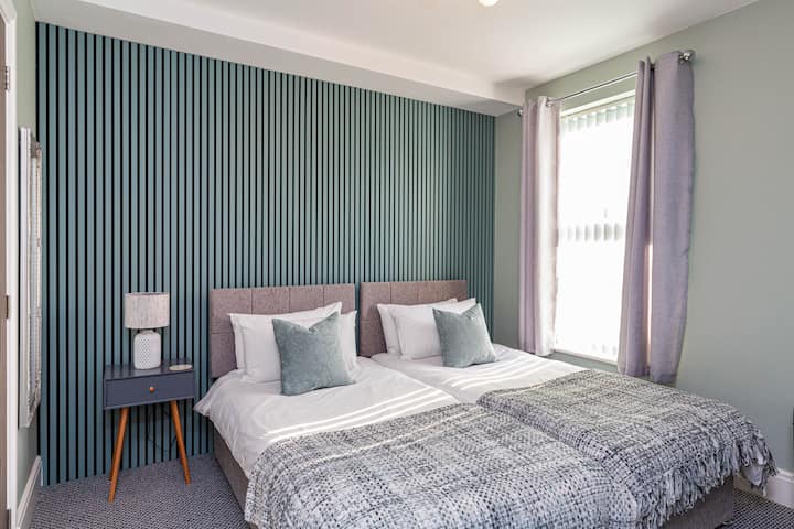 Стилски декор во двокреветна или брачна соба