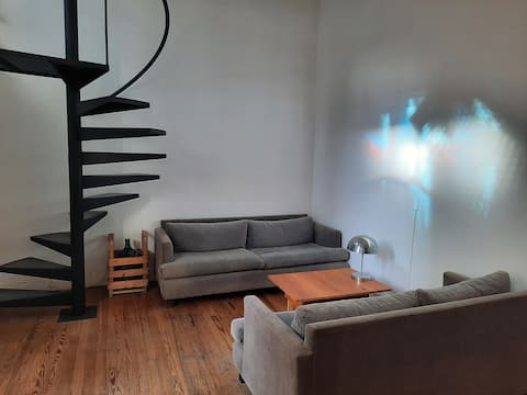 Popular Airbnb listing: Like a home, in the heart of San Telmo in Monserrat