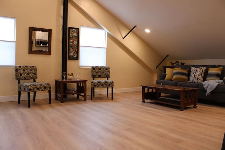 Loft Apartment On Hobby Farm - Palisade, CO