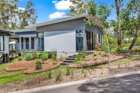 Breezeway Lake Forest House