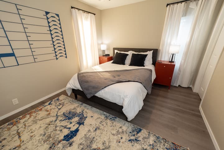Bedroom 1 (Master)