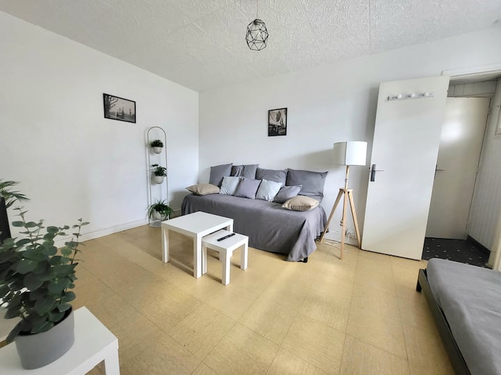 1. K Appartement Rez De Jardin 6 Lits Avec Parking - Chevreuse