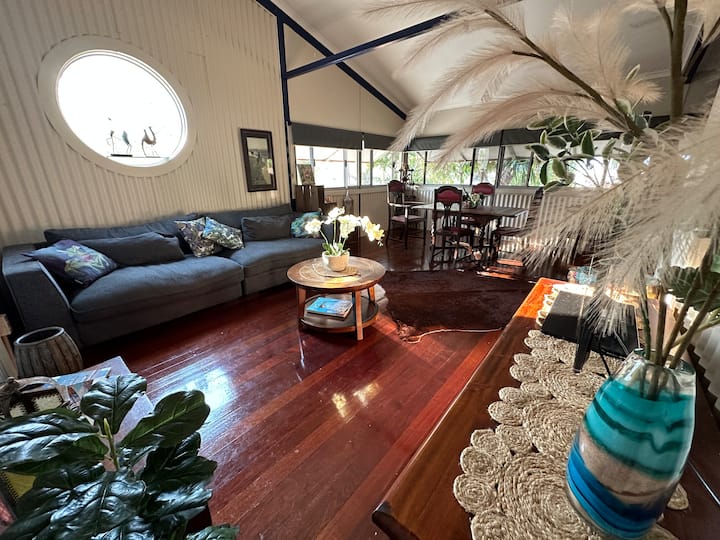 "Cameloft"
Central Location,
Unique, Pool. - Broome