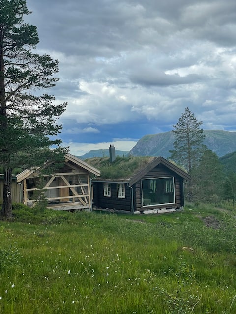 Cozy cabin in Trolltindvegen, Sunndal