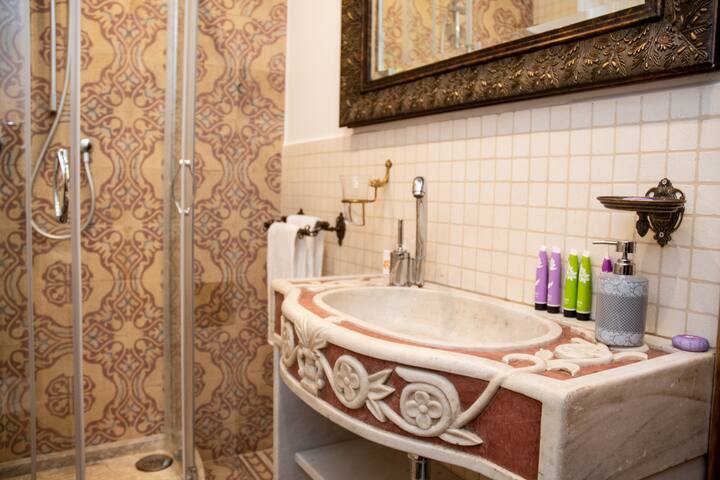 Dillo Suites Lovely Apartment in Rome gallery image 5