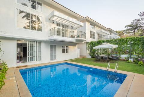 10BR Villa w Pool, North Goa Ideal for group stays