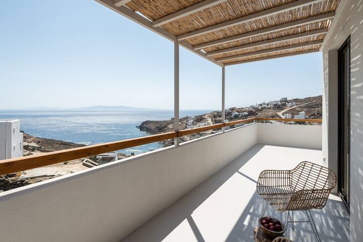 Deluxe Villa with Private Outdoor Pool & Sea View gallery image 4