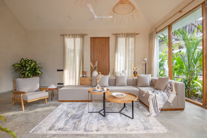 Living room image 6
