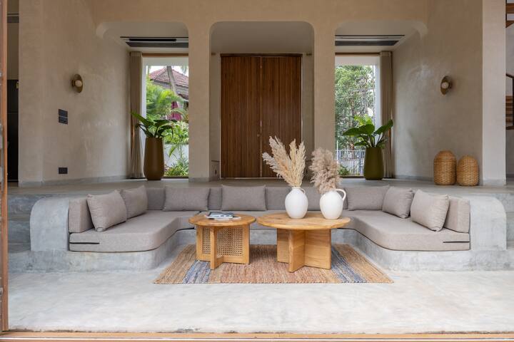 Living room image 1