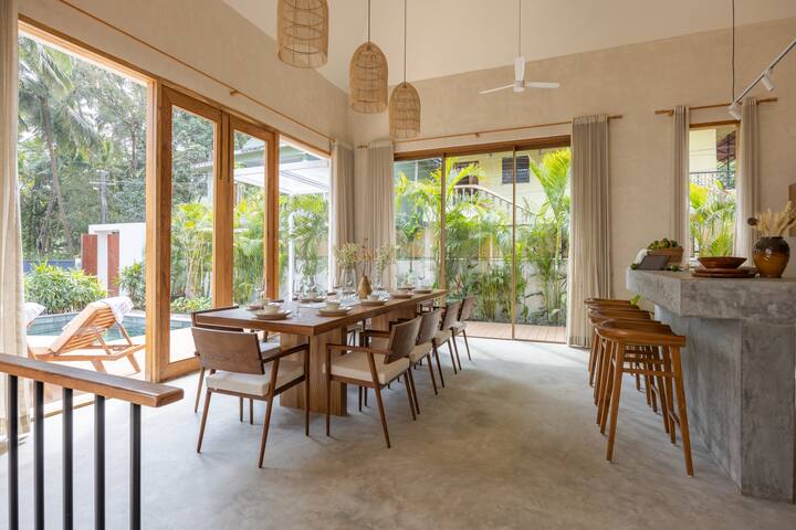 Dining area image 1