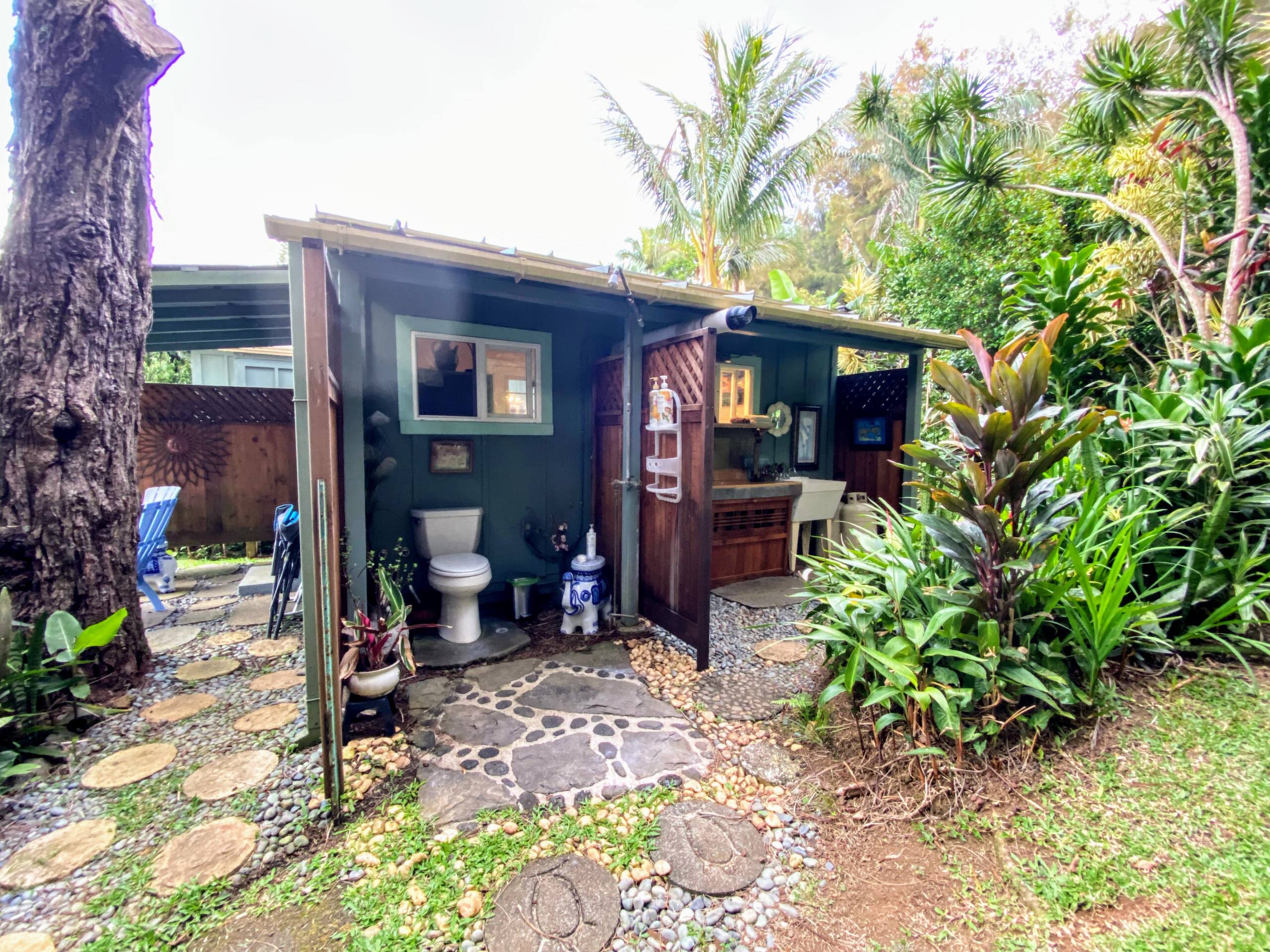 Aloha Cottage Upcountry Epic Views in Kohala - Photo 13