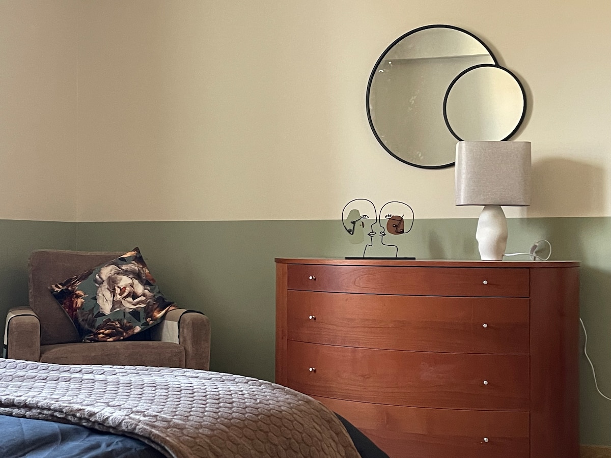 Chambre en rdc, un 160 un simple porte grande largeur, espace, simple et design 