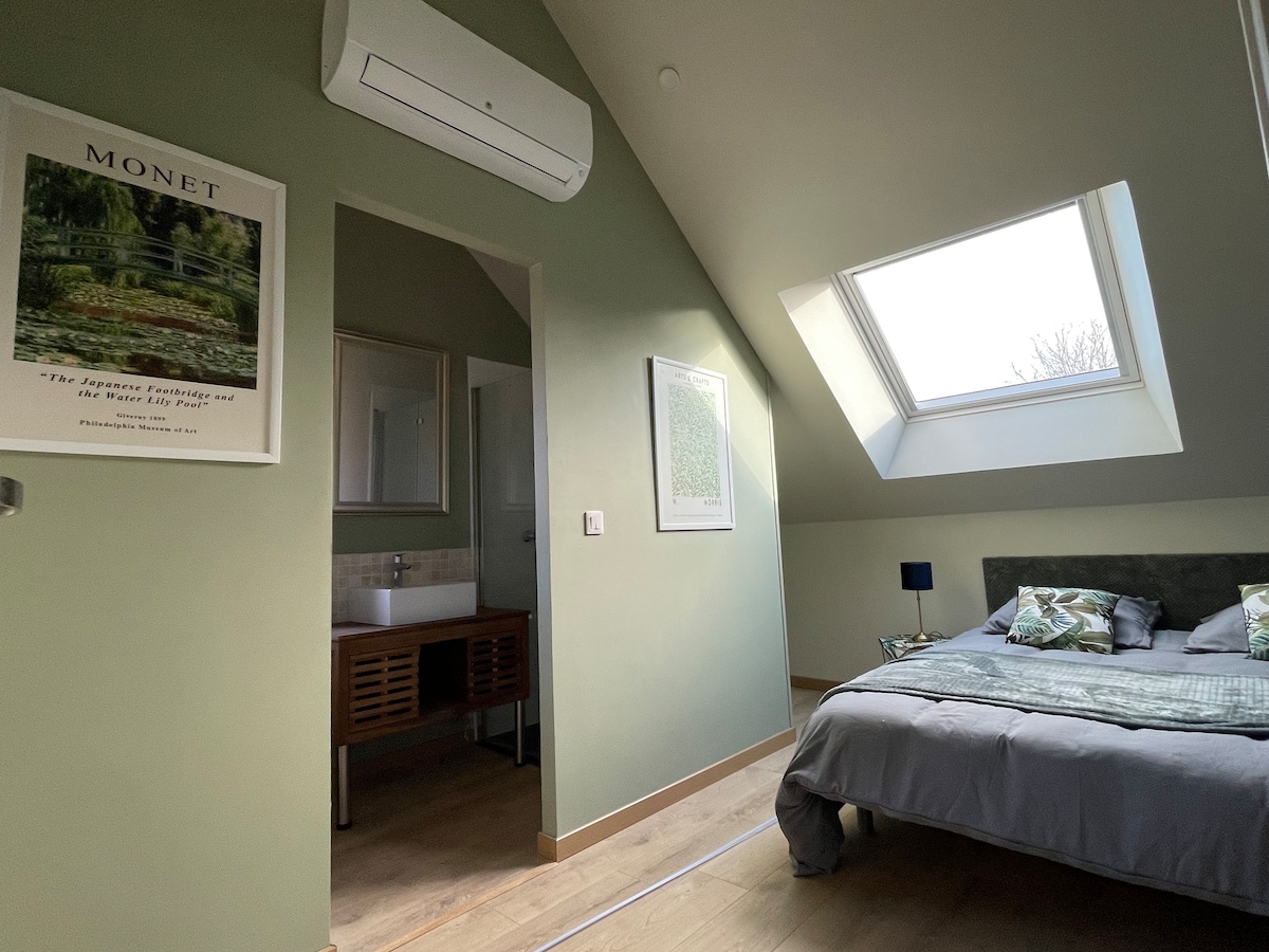 Les salles de bains de la maison des invités