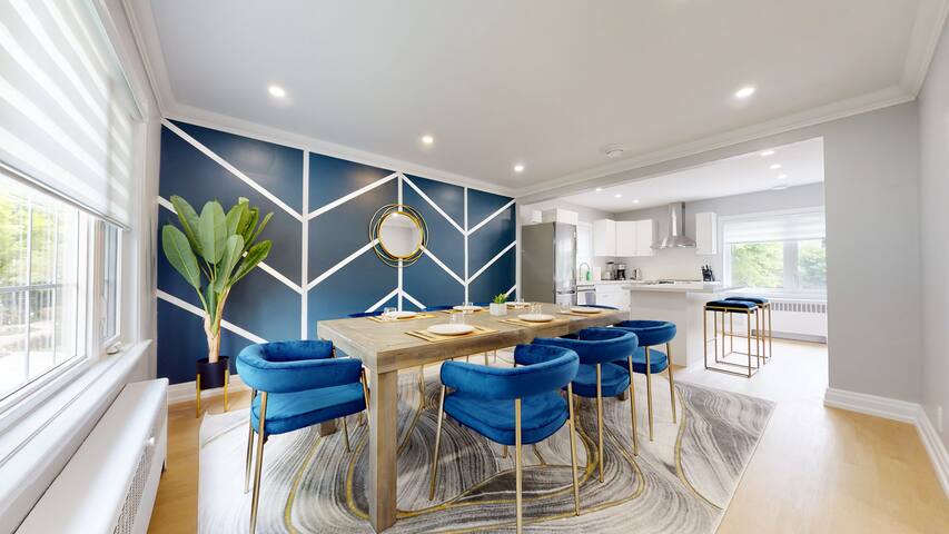 Stylish 4 Bedroom Home in AAA Location gallery image 2